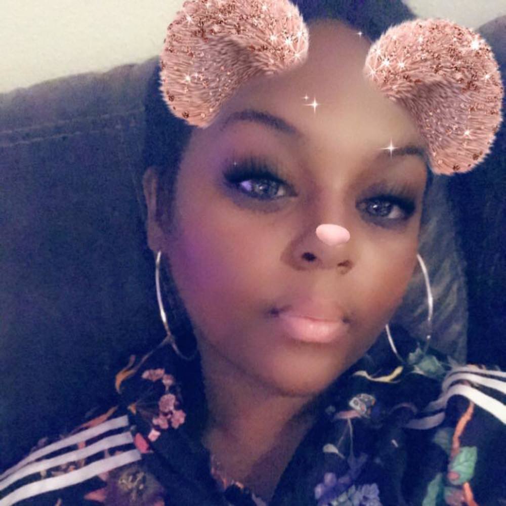 Meet your Posher, Ebonie